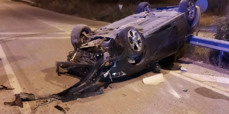 Bursa’da kontrolden çıkan araç takla atarak ters döndü