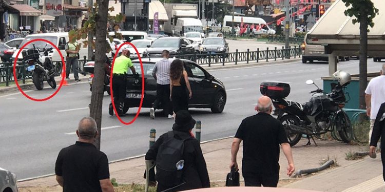 Bursa’da trafik polisinden örnek davranış