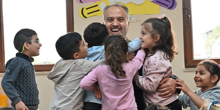 Ana Kucağı halkası genişliyor