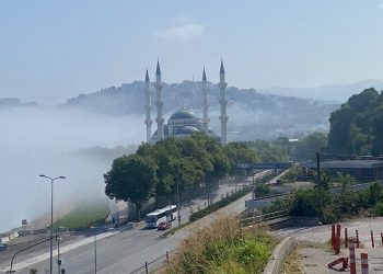 Uzun Mehmet Camii görenleri kendisine hayran bıraktı