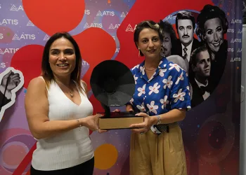 Dilek Türkan Bursalıları mest etti