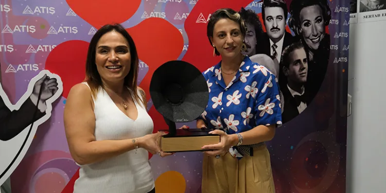 Dilek Türkan Bursalıları mest etti