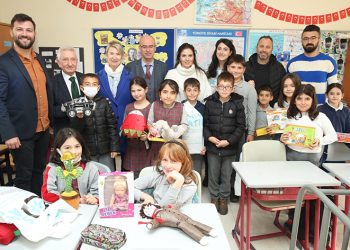 Nilüfer Oyuncak Evi gönüllülerden destek bekliyor