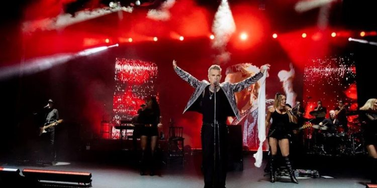 Robbie Williams Türkiye’de ilk kez konser verdi