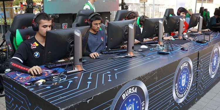 E-Sporda Zafer Bayramı coşkusu
