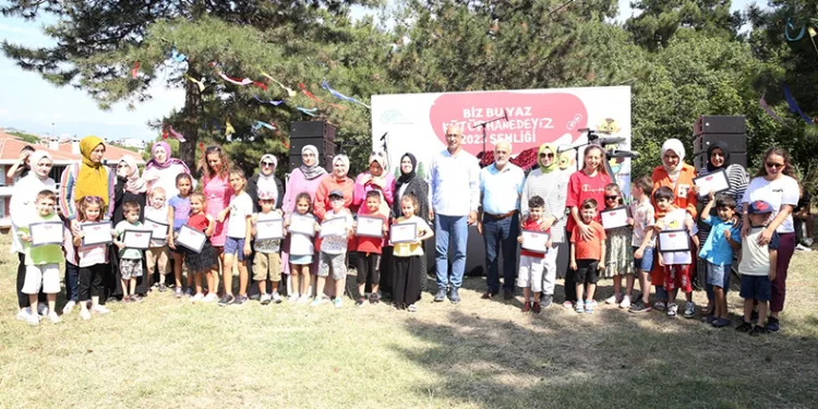 ‘Biz Bu Yaz Kütüphanedeyiz’ katılımcılarına renkli final