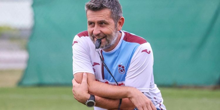 Trabzonspor Teknik Direktörü Nenad Bjelica, Galatasaray deplasmanında ilk peşinde
