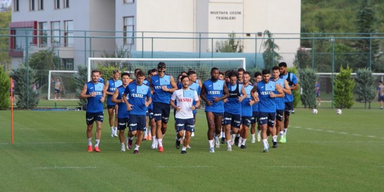 Trabzonspor, Çaykur Rizespor maçı hazırlıklarını sürdürdü