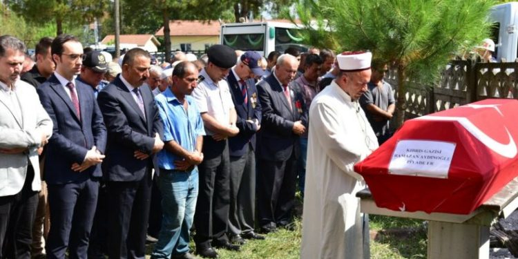 Kıbrıs Gazisi son yolculuğuna uğurlandı