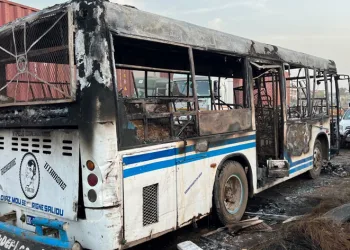 Otobüse molotof kokteylli saldırı