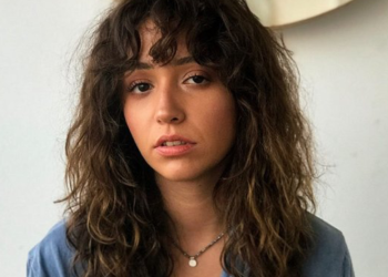 Tuvalette verdiği pozlar eleştirilere neden oldu