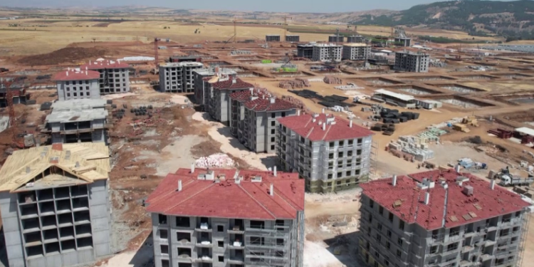 Deprem konutlarında sona yaklaşıldı