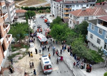 Yangında tartışma çıktı 2 gözaltı