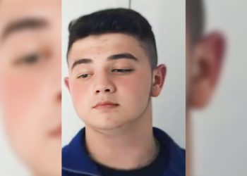 Kullandığı traktörün altında can verdi