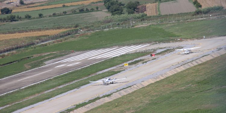 Aydın’da eğitim uçağı düştü