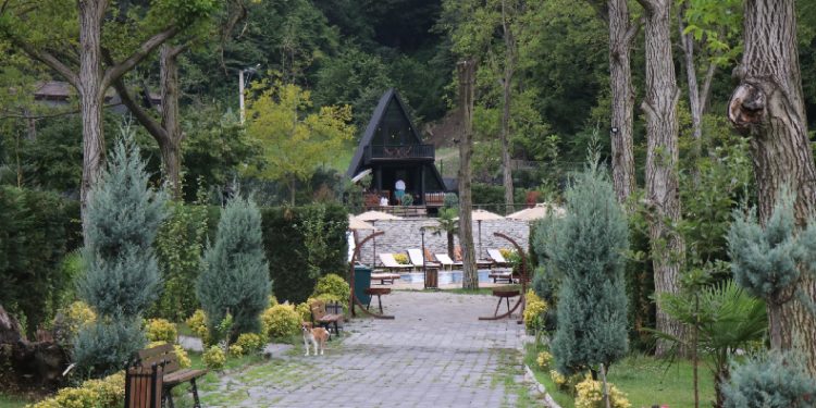 O ilçe bungalovla doldu taştı