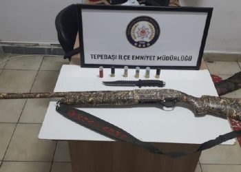 Silah ve uyuşturucu ele geçirildi