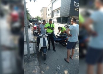 Plakasız motosikletler denetlendi