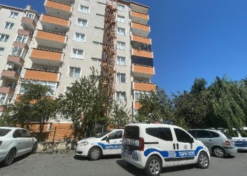 Kadın banyoda ölü bulundu