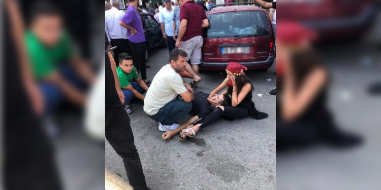 Sokak ortasında silahlı kavga