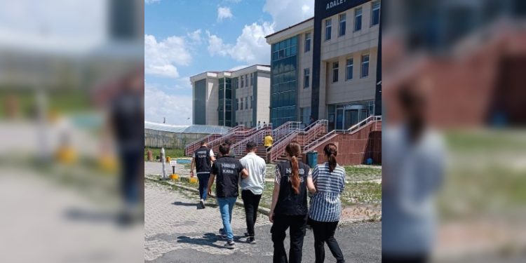 Kars’ta uyuşturucu tacirleri çökertildi