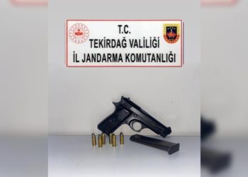 İtalyan yapımı ruhsatsız tabancayla yakalandı