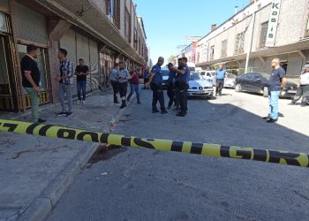 Amca yeğenin arasında bıçaklı kavga