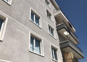 Pencereden düşen çocuk hayatını kaybetti