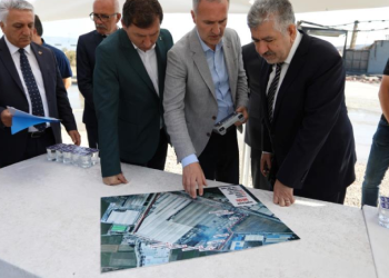 Dönmez, yangın bölgesinde inceleme yaptı