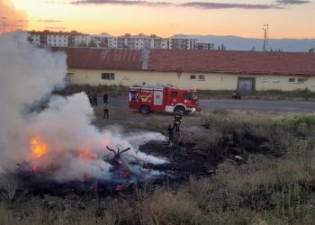 Ot yangını korkuttu