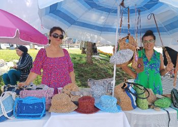 Sanatçı kadınlar göz kamaştırdı