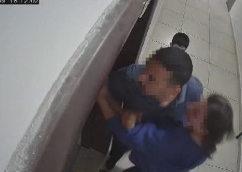 Komşusunu dövmek için, boksör arkadaşını çağırdı