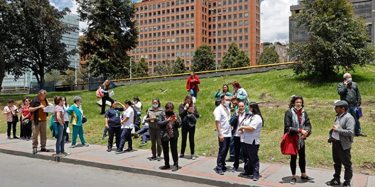 Kolombiya’da  peş peşe iki deprem