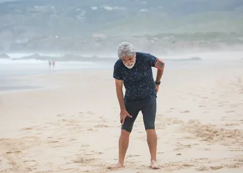 Yürürken ortaya çıkan batma hissi