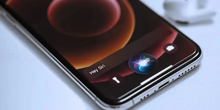 Siri artık dudak okuyabilecek