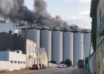 Fransa’da tahıl siloları yandı
