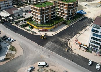 Nilüfer’de asfalt seferberliği devam ediyor