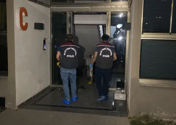 Tartıştığı kocasını bıçaklayarak öldürdü