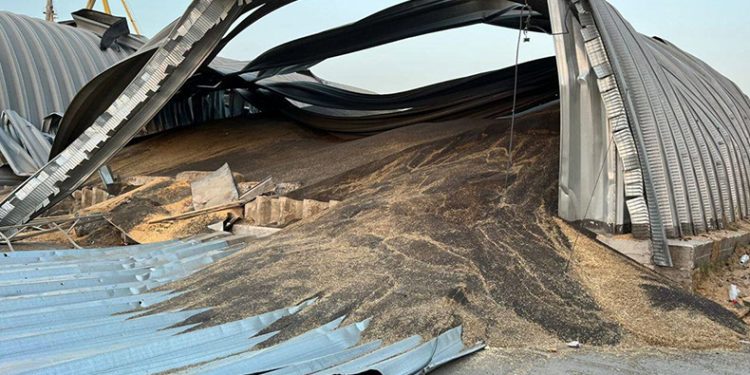 Rusya, Ukrayna’da tahıl silolarını vurdu