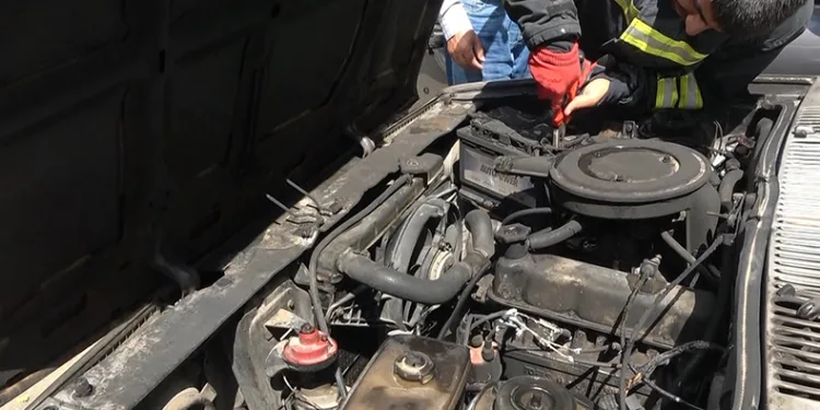 Elektrik kontağından çıkan kıvılcım korkuttu