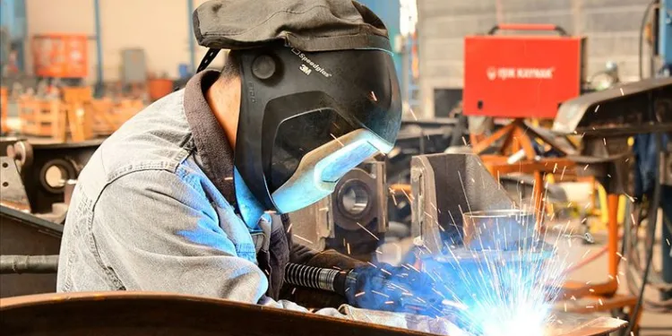 Sanayi üretimi arttı