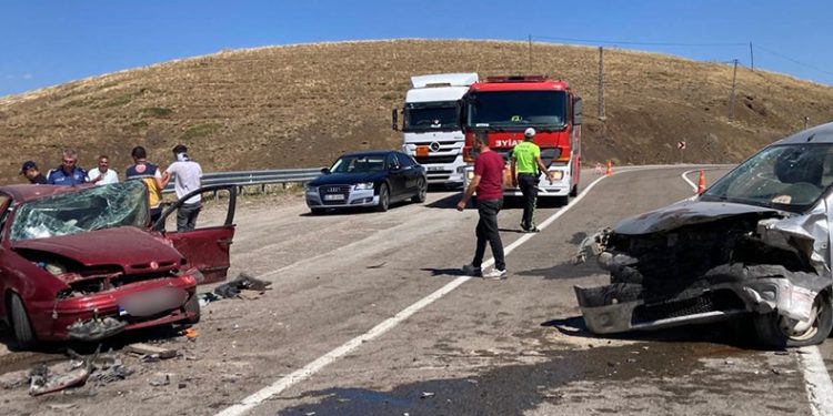 Erzurum-Bayburt karayolunda kaza