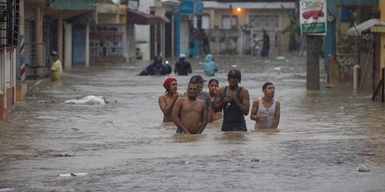 Dominik Cumhuriyeti’ni tropik fırtına vurdu