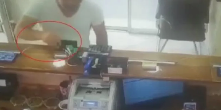 Döviz bürosunda hırsızlık