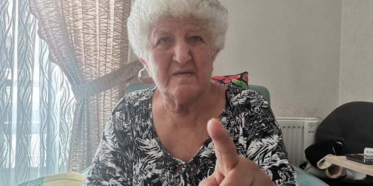 Farenin ısırdığı kadın hastanelik oldu