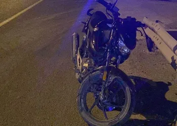 Bursa’da motosiklet devrildi