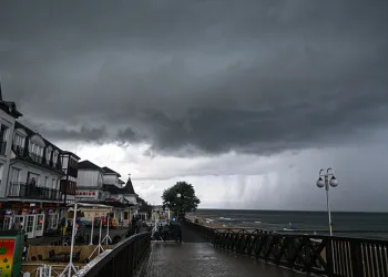 Kuzey Avrupa’yı fırtına vurdu