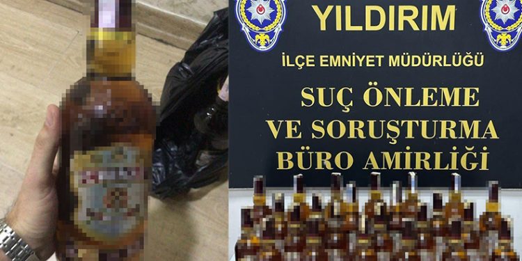 Bursa’da durdurulan otomobilde kaçak içki ele geçirildi