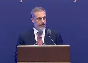 “Sistem kurucu ülke haline geleceğiz”