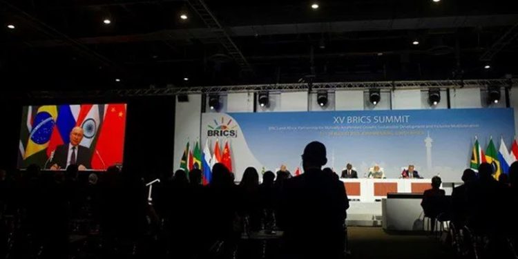 BRICS, 6 yeni ülkeyi üyeliğe davet etti